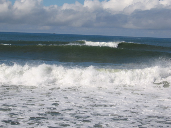 Today we were under a high surf advisory. Perfect for experienced surfers!