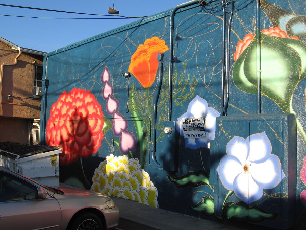 The left part of the mural. Like an underwater garden.
