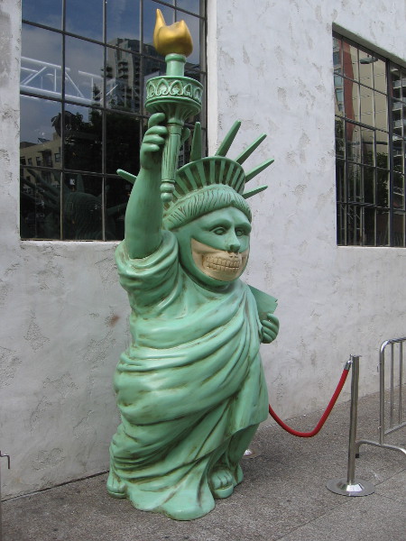 The Statue of Liberty is grinning like a skull during 2017 Comic-Con.