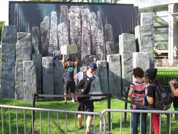 An amazing feat of super-strength at Kong: Skull Island!