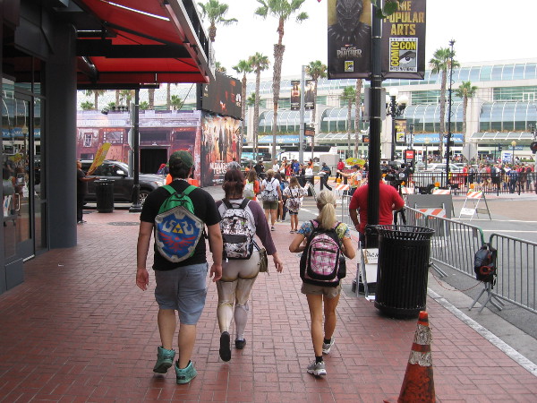 Thursday morning at 2017 Comic-Con and people are heading through the Gaslamp toward the convention center.