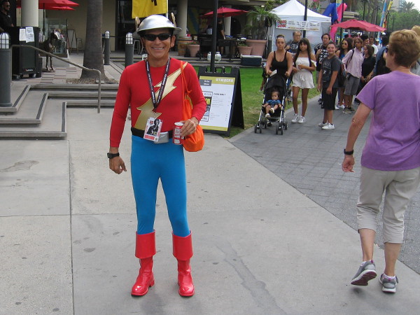 Cosplay of Jay Garrick, the old school Flash.