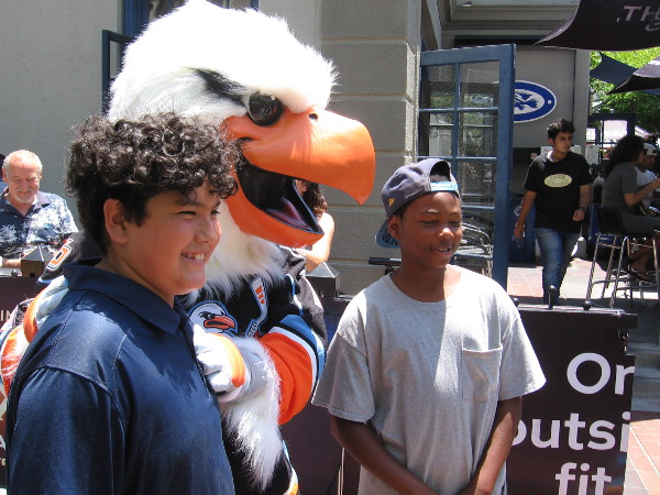 It's Gulliver of the San Diego Gulls hockey team at Comic-Con!