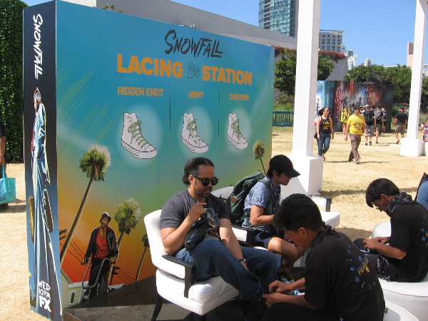 A convenient Snowfall shoe lacing station.