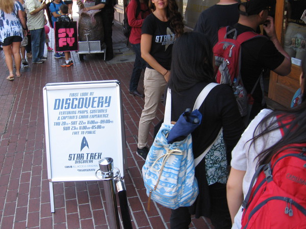 Those attending 2017 San Diego Comic-Con had a first look at uniforms, armor, weapons and other props from the upcoming television series Star Trek Discovery.