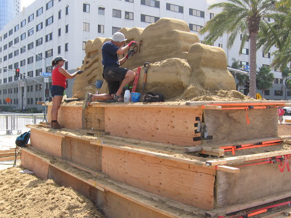 Master sand artists are at work in San Diego, getting ready for a big international sand sculpture competition!
