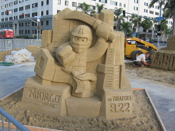 And here's the super cool LEGO Ninjago Movie sand sculpture--all done!