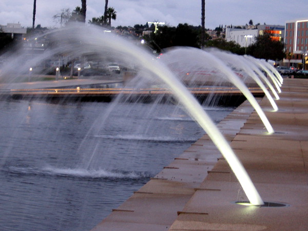 Looking north along the fountains of Waterfront Park.