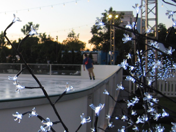Lights, fun and good cheer await visitors to Holiday by the Bay!