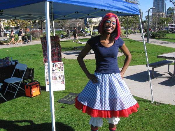 A friendly face painter! I captured this same enormous smile a year or two ago!