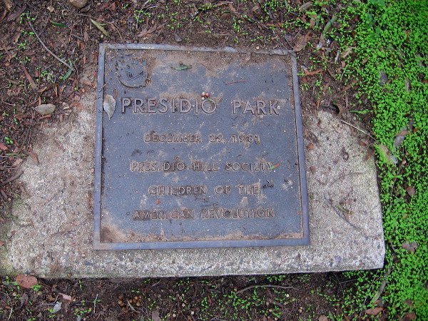 A plaque behind The Padre sculpture, placed on December 29, 1981 by the Presidio Hill Society Children of the American Revolution.