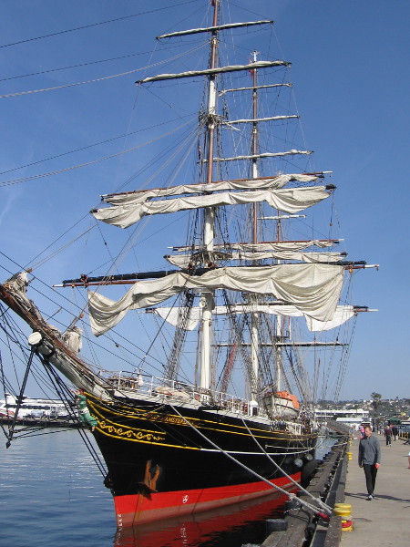 The three-masted clipper ship Stad Amsterdam docked near the Maritime Museum of San Diego.