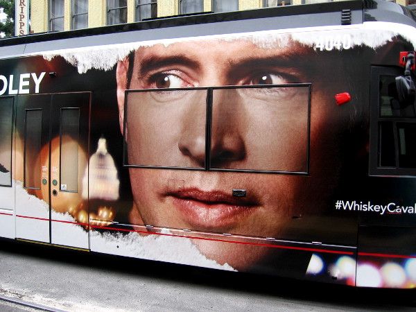 The face of agent Will Chase played by Scott Foley. Opposite him, Lauren Cohan plays Francesca "Frankie" Trowbridge.