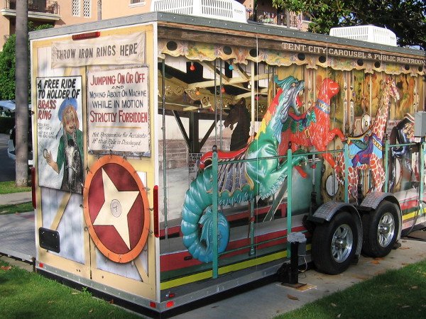 Another photo of the trailer.