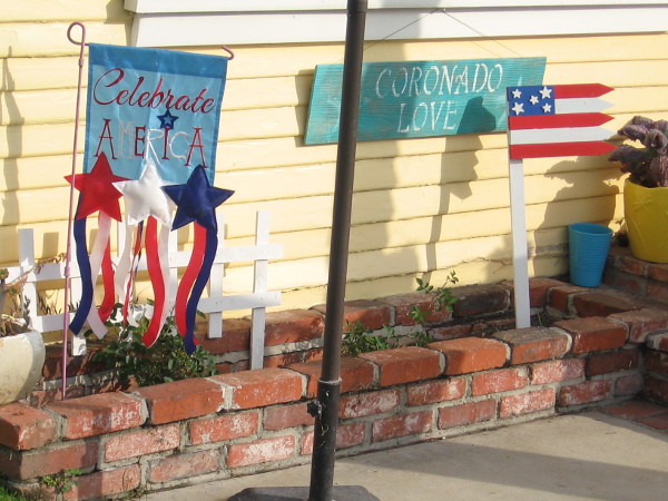 Many homes had patriotic banners and decorations. Most residents in Coronado support our country and our liberty.