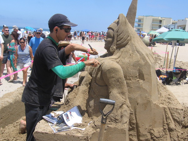 Working on sand art celebrating She-Ra. You'll see why, shortly.