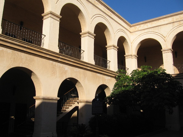 San Diego sunshine highlights arches at the Casa del Prado.