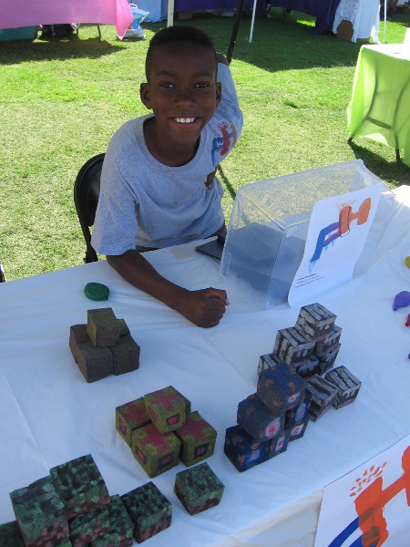 This guy made some super cool Minecraft cubes! He painted some spongelike material to look like Minecraft blocks.