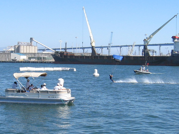 Here comes another Swoop Freestyler. Nice form!