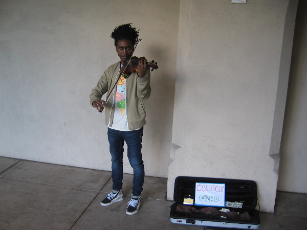 Another window into the future. This advanced art student is phenomenal. I didn't get his name. I am certain he will achieve great magic.