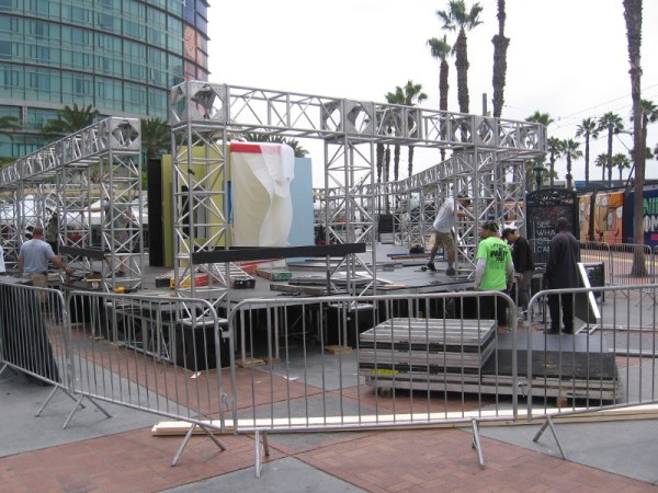 A cool Statue of Liberty will appear about here!