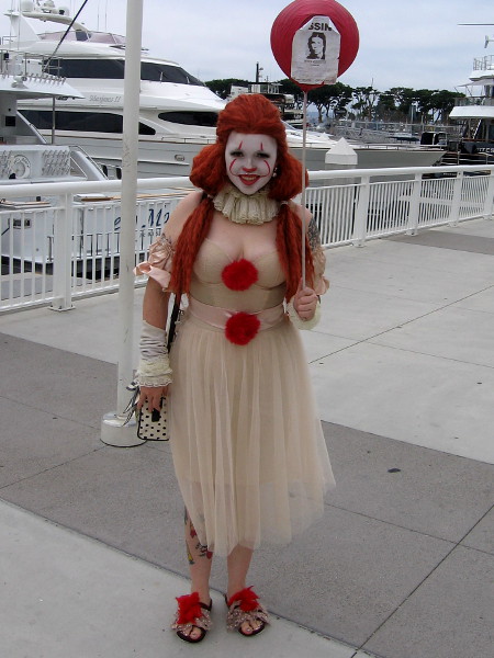 Princess Pennywise cosplay!