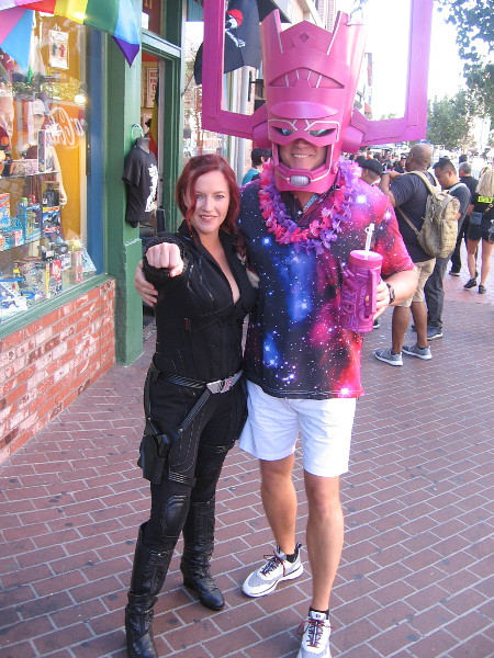 Super awesome Black Widow and Galactus cosplay!