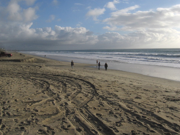 A beautiful photo of Carlsbad State Beach near Carlsbad Village.