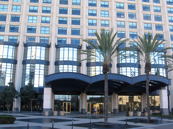 An elegant entrance to the Manchester Grand Hyatt San Diego.