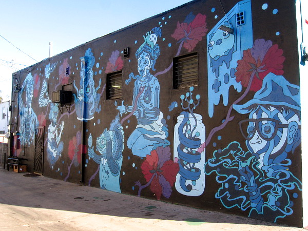 Cool mural by @hoyote in City Heights.