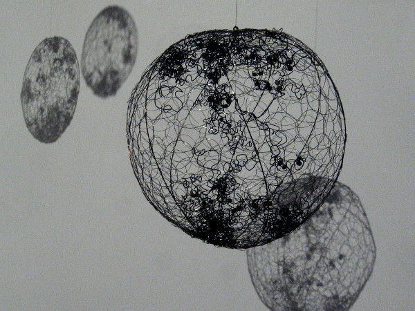 Nucleus 1, 2019, by Anne Mudge. Artistic wire representation of folded strands of DNA, which in reality are about 6.5 feet long and packed inside a cell's microscopic nucleus.