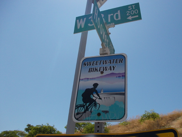 I walked onto the Sweetwater Bikeway from the trailhead at Hoover Avenue and W. 33rd Street in National City.