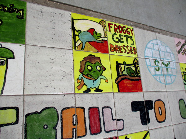 Froggy Gets Dressed.