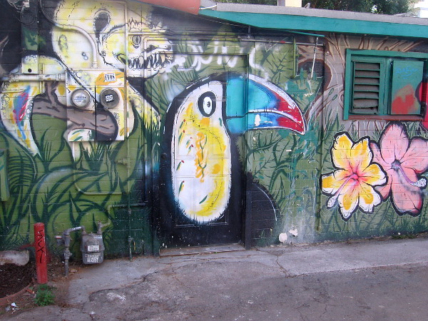 More of the very colorful tropical mural.