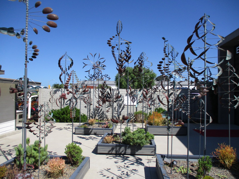 Crazy wind sculptures in Solana Beach! – Cool San Diego Sights!