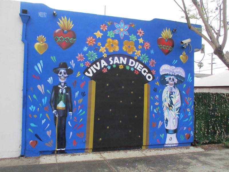 Cool murals near El Zarape in Normal Heights. – Cool San Diego Sights!