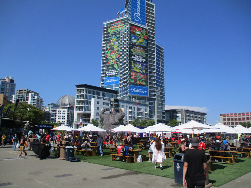 Comic-Con fun in the Petco Park Interactive Zone! – Cool San Diego Sights!