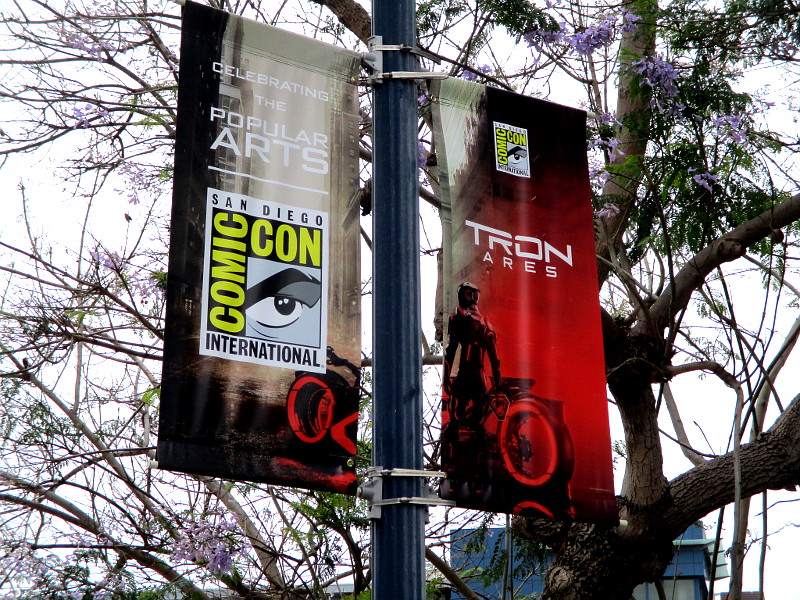 Awesome Preview San Diego Comicon サイン入り img_6301.jpg