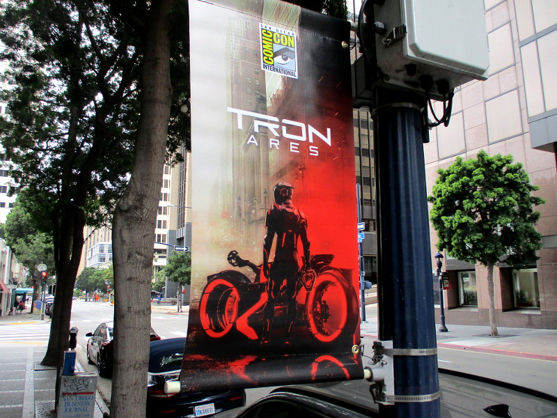 Another sign Comic-Con is on the way! – Cool San Diego Sights!