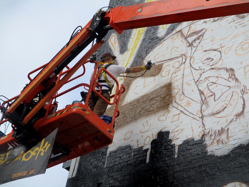 Painting the Merrill Madness mural downtown! – Cool San Diego Sights!