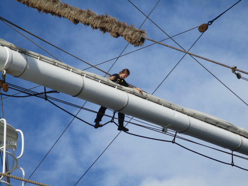 Working high in the sky above Statsraad Lehmkuhl! – Cool San Diego