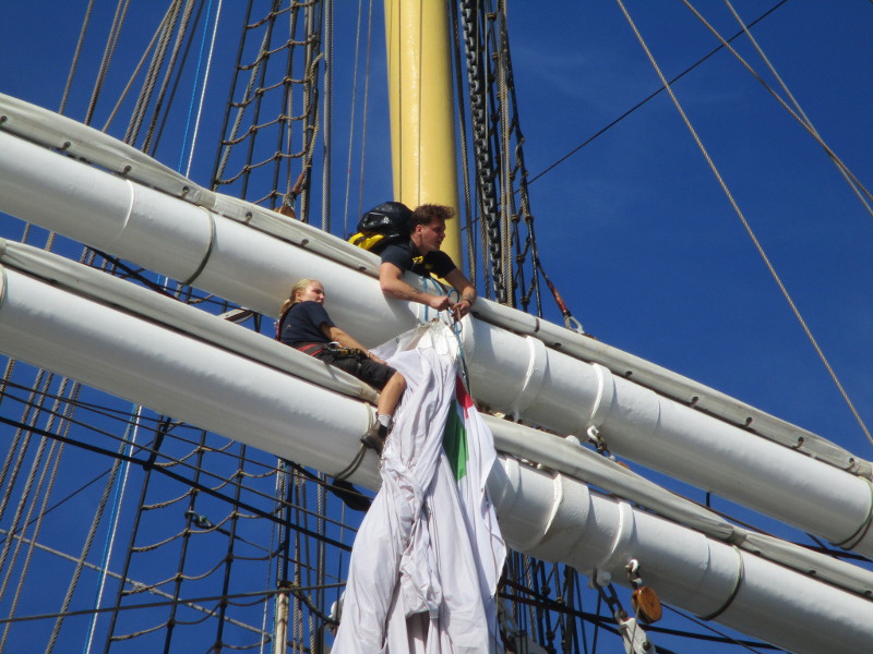Working high in the sky above Statsraad Lehmkuhl! – Cool San Diego