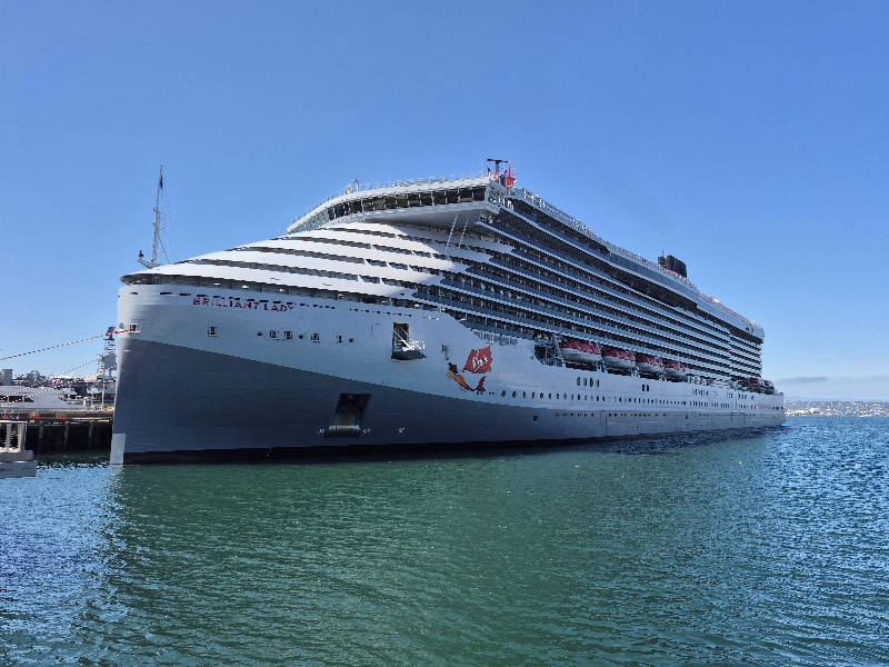ルードギャラリー マリスカ Brilliant Lady arrives in San Diego! – Cool San Diego Sights!